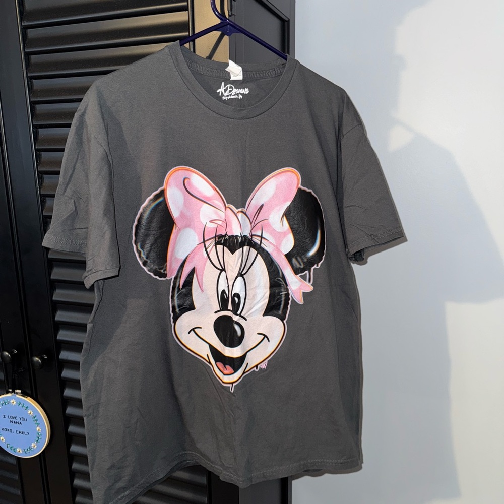 NWOT Minnie Mouse Tee